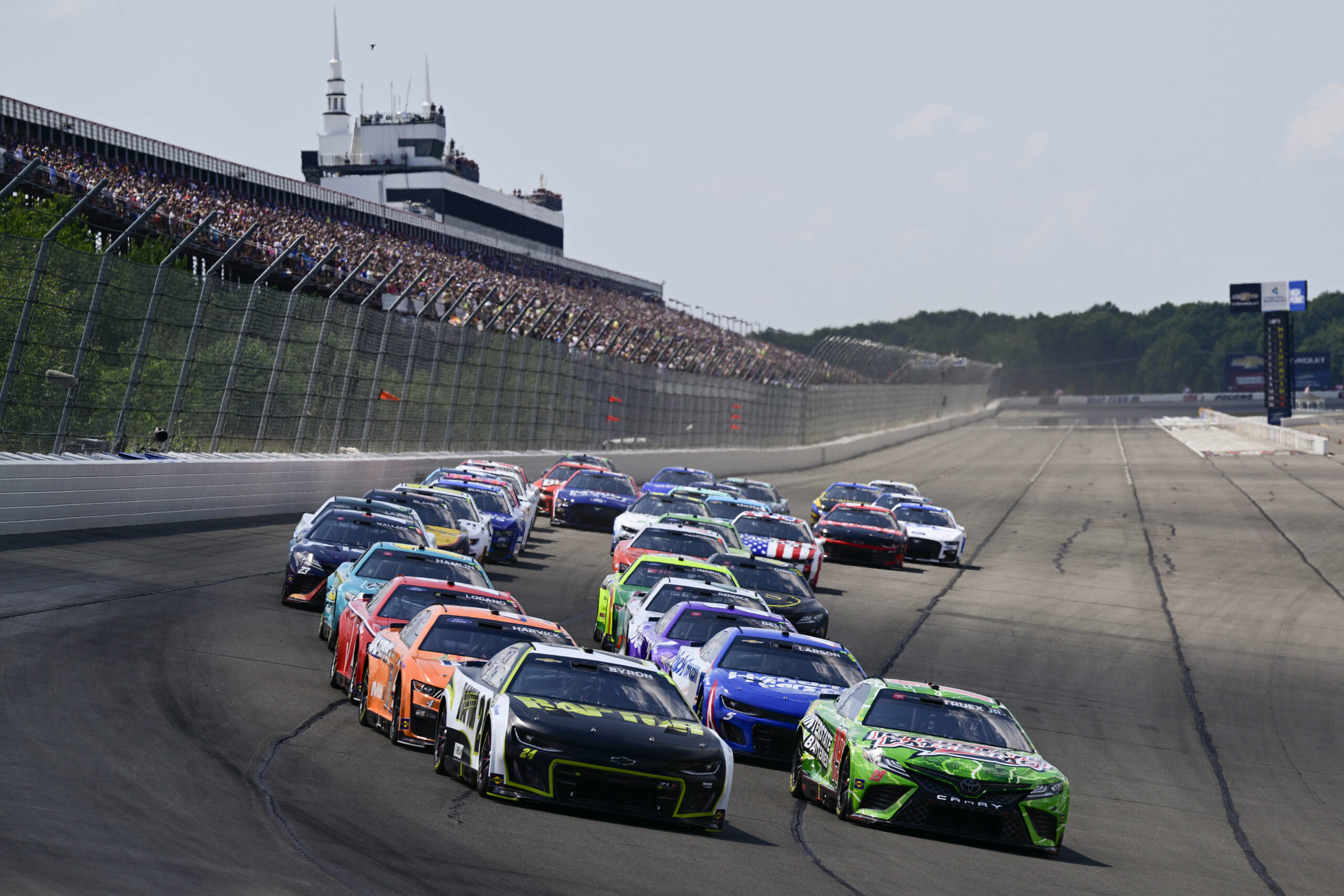 William Byron, Martin Truex Jr.