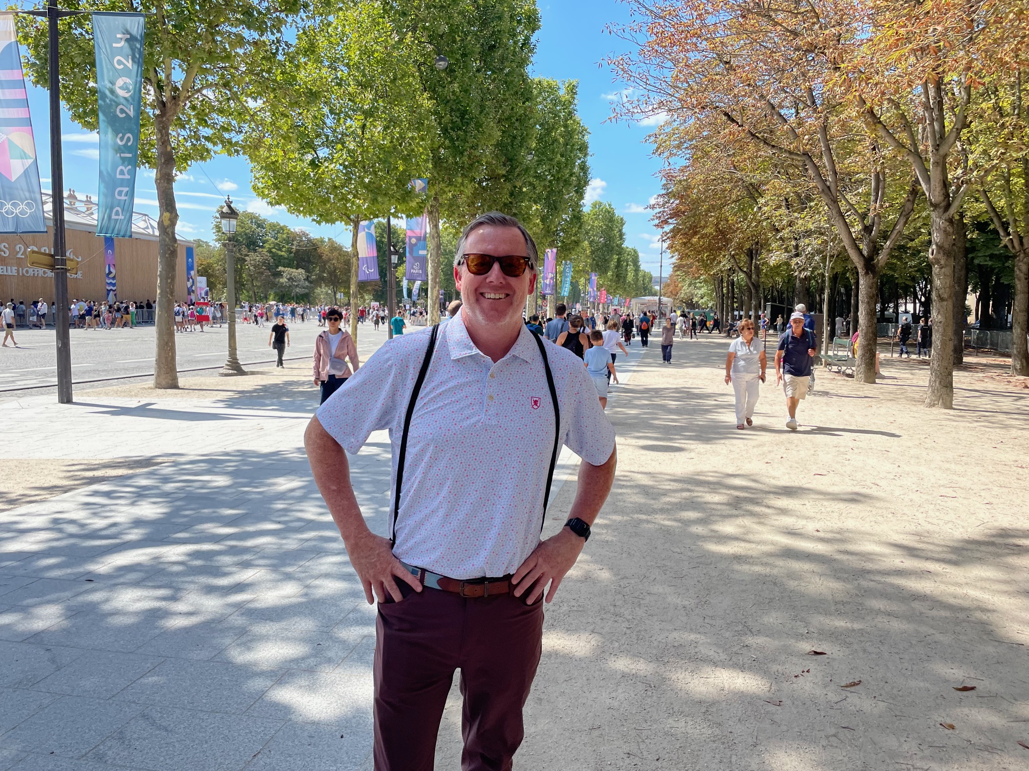 Tim Hinchey in Paris